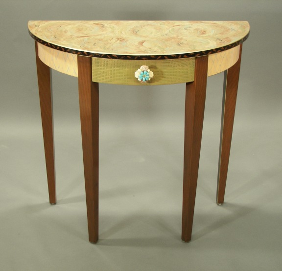 two-t-at-dlht-4-demi-lunehalltable4blueshell.jpg
